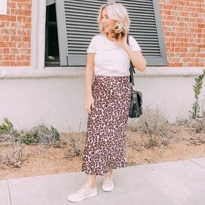 Leopard midi skirt